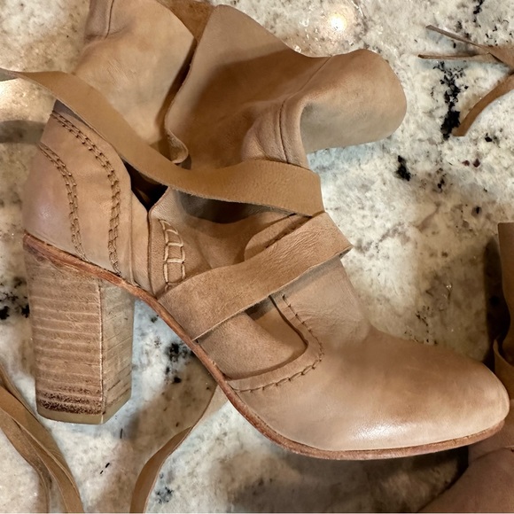 Free People Seven Wonders Wrap Around Ankle Tie Booties B117 - Picture 4 of 11